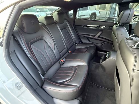 Used 2018 Maserati Quattroporte S image 13