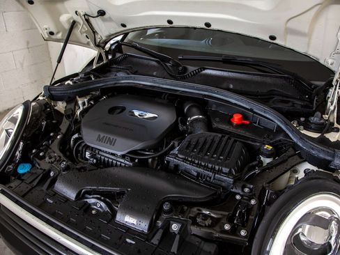 Used 2017 MINI Cooper Clubman image 28