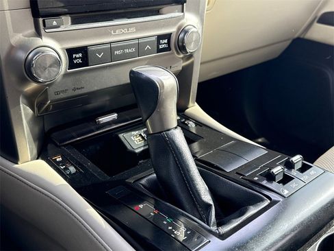 Used 2021 Lexus GX 460 Premium image 29
