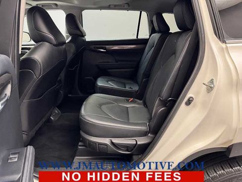Used 2021 Toyota Highlander Limited AWD/4WD image 15