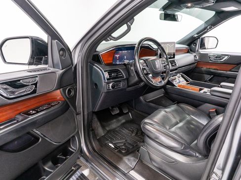 Used 2021 Lincoln Navigator Reserve RWD image 13
