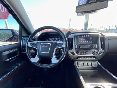 Used 2018 GMC Sierra 1500 SLT image 28