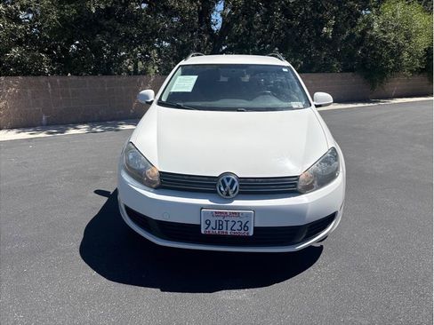 Used 2012 Volkswagen Jetta SportWagen FWD image 4