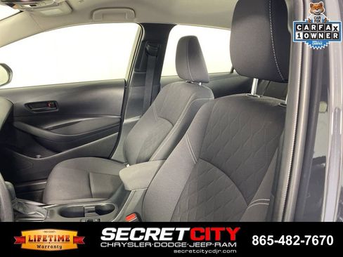 Used 2025 Toyota Corolla LE FWD image 10