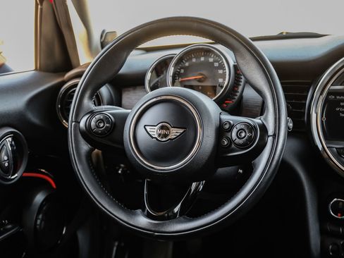 Used 2015 MINI Cooper S image 15