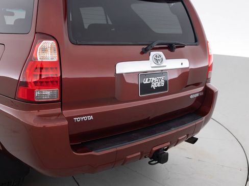 Used 2007 Toyota 4Runner SR5 AWD/4WD image 16