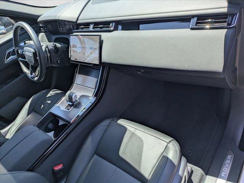 Certified 2026 Land Rover Range Rover Velar Dynamic SE AWD/4WD image 23