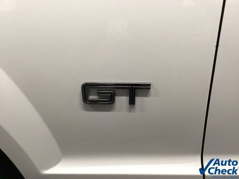 Used 2005 Ford Mustang GT Premium image 13