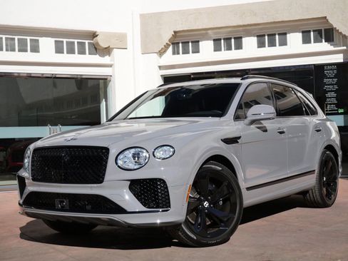 New 2025 Bentley Bentayga AWD/4WD image 10