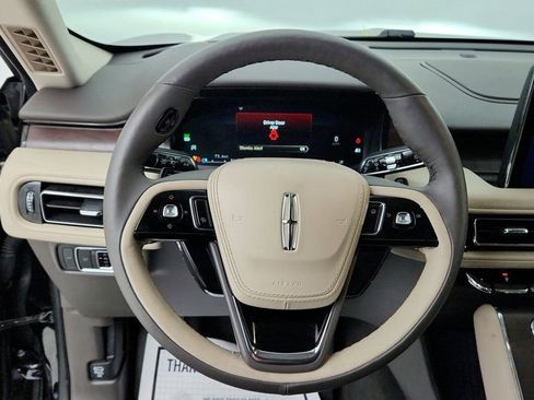 Used 2023 Lincoln Aviator Reserve w/ Equipment Group 201A image 13