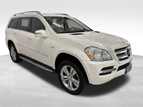 Used 2012 Mercedes-Benz GL 320 BlueTEC 4MATIC image 3
