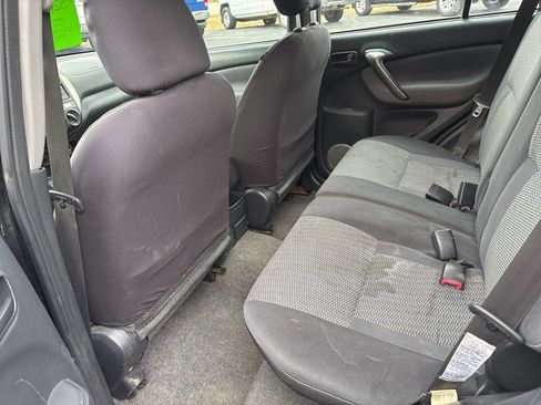 Used 2005 Toyota RAV4 2WD image 6