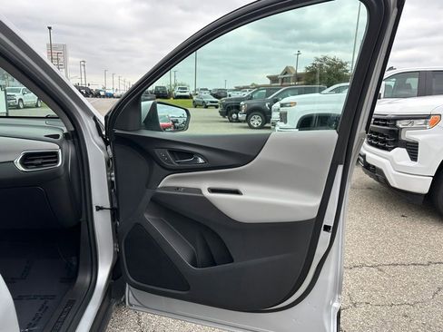 Used 2019 Chevrolet Equinox LT AWD/4WD image 21