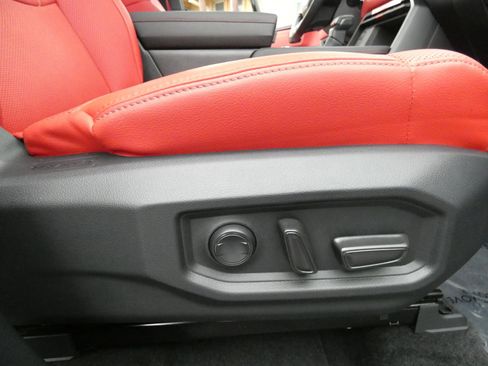 Used 2025 Toyota Tundra TRD Pro image 33