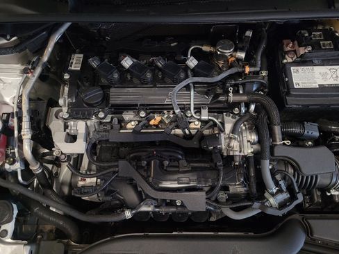 Used 2025 Toyota Corolla LE FWD image 30