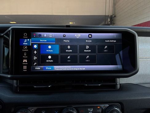 Used 2025 Jeep Wrangler Unlimited Sport AWD/4WD image 27