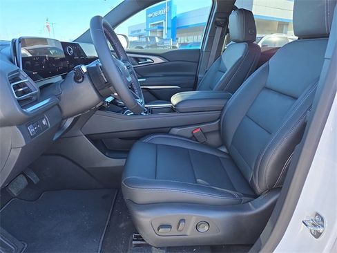 New 2026 Chevrolet Traverse LT w/ Driver Confidence Package image 10