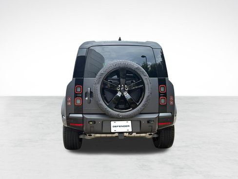 New 2026 Land Rover Defender 110 X-Dynamic SE AWD/4WD image 9