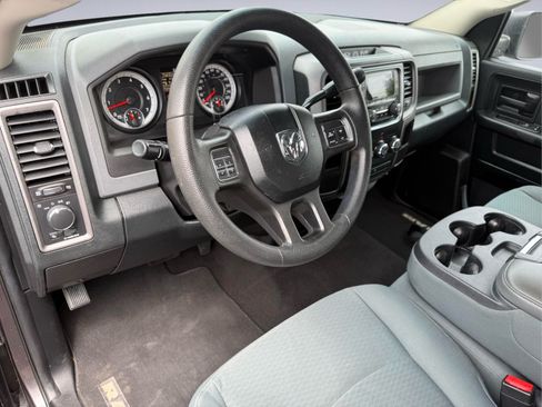 Used 2014 RAM 1500 ST w/ SXT Appearance Group RWD image 13