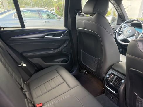 Used 2022 BMW X3 xDrive30i w/ M Sport Package 2 AWD/4WD image 4