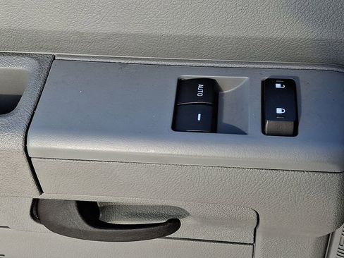 Used 2024 Ford E-450 and Econoline 450 Super Duty w/ Driver's Safety Package image 23