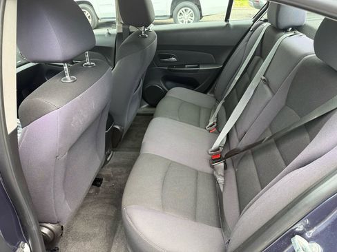 Used 2014 Chevrolet Cruze LT image 18