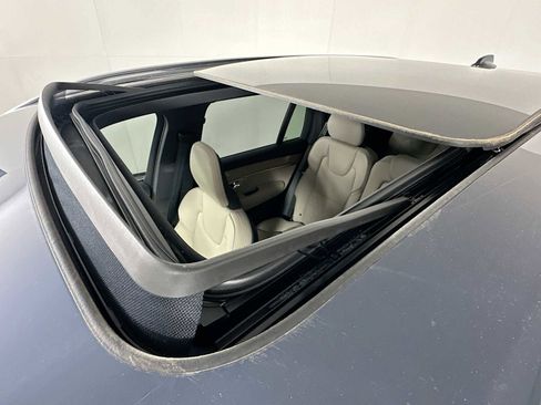 New 2026 Volvo XC90 B6 Plus w/ Protection Package Premier image 19