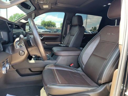 Used 2025 GMC Sierra 1500 Denali AWD/4WD image 12