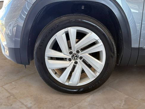 Certified 2023 Volkswagen Atlas Cross Sport SE w/ Panoramic Sunroof Package FWD image 26
