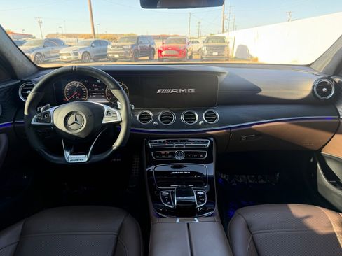 Used 2018 Mercedes-Benz E 63 AMG S image 20