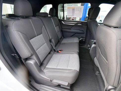 Used 2025 GMC Acadia Elevation w/ LPO, Floor Liner Package AWD/4WD image 36