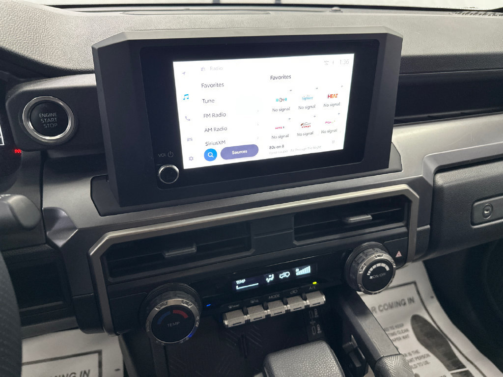 Used 2025 Toyota 4Runner SR5 AWD/4WD image 27