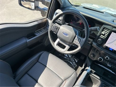 New 2025 Ford F250 Lariat w/ Lariat Ultimate Package image 13