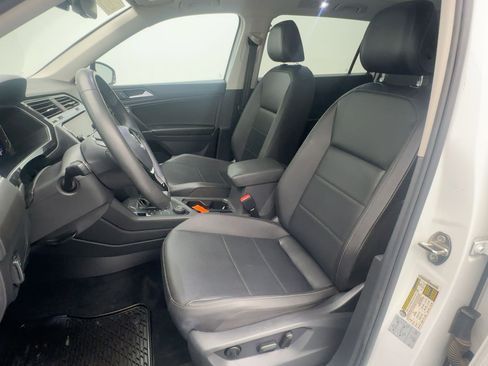 Used 2020 Volkswagen Tiguan SEL image 5
