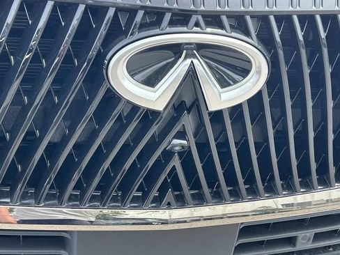 New 2026 INFINITI QX80 Autograph w/ Premium Cargo Package AWD/4WD image 11