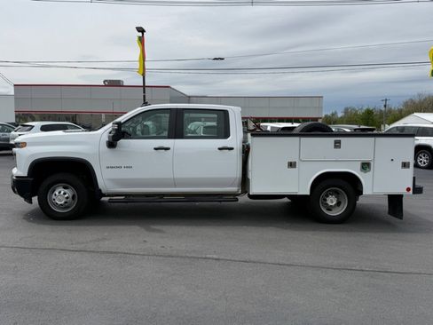 Used 2024 Chevrolet Silverado 3500 W/T w/ Snow Plow Prep Package AWD/4WD image 5