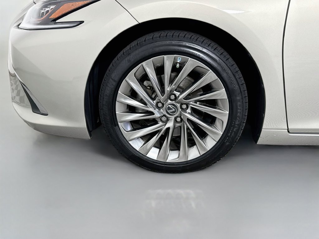 Certified 2021 Lexus ES 350 Ultra Luxury w/ Accessory Package 2 FWD image 33