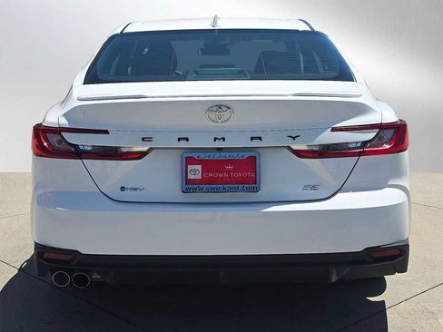 Certified 2025 Toyota Camry SE FWD image 4