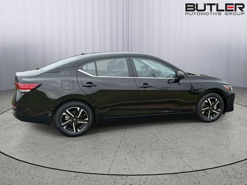 Used 2025 Nissan Sentra SV w/ All-Weather Package FWD image 7