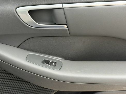 Used 2021 Hyundai Sonata SEL FWD image 14