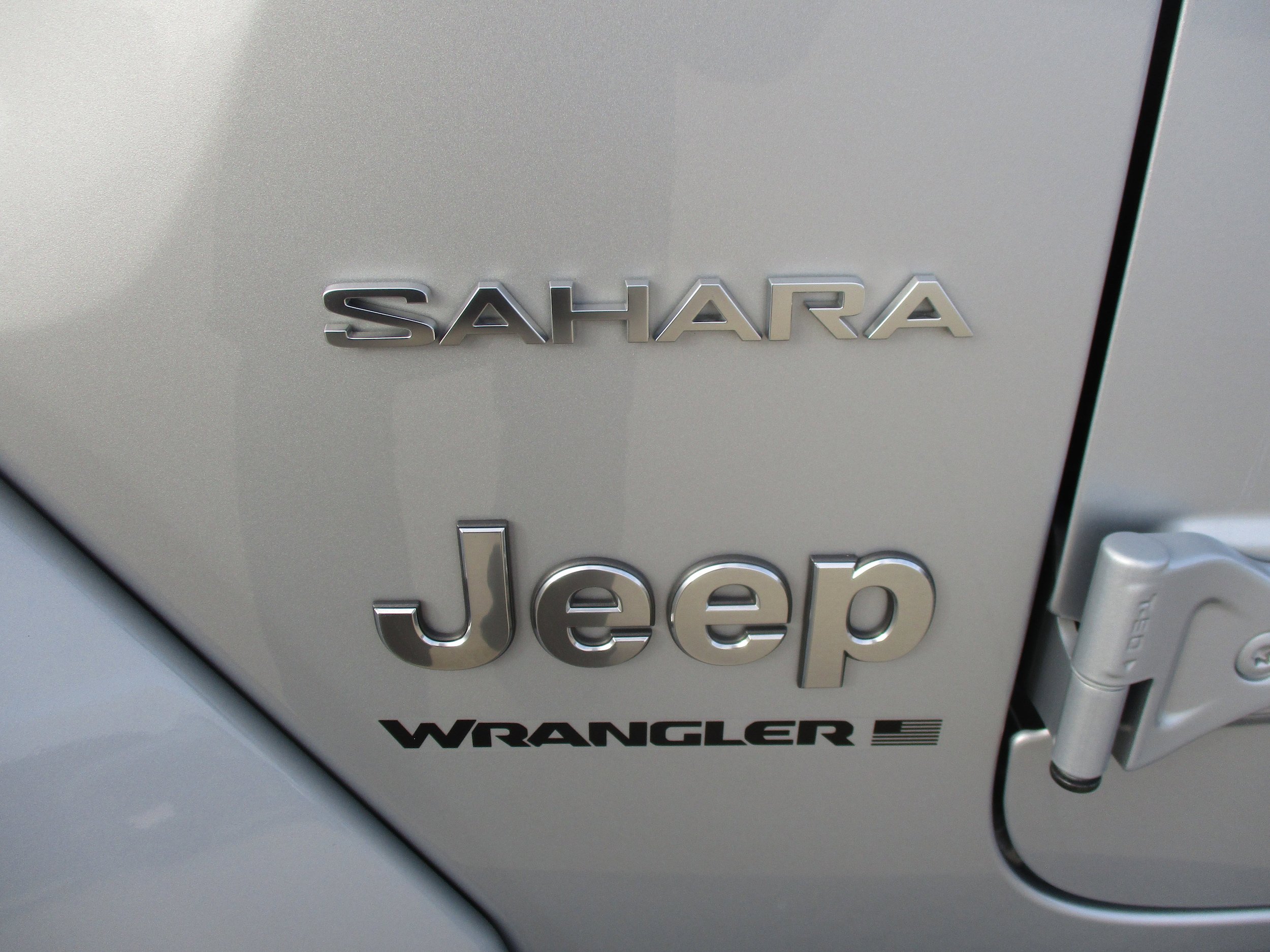 Used 2024 Jeep Wrangler Unlimited Sahara AWD/4WD image 11