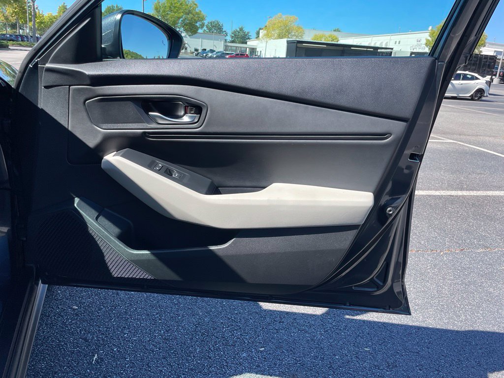 Used 2024 Honda Accord EX image 29