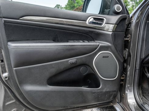 Used 2018 Jeep Grand Cherokee Trackhawk AWD/4WD image 37