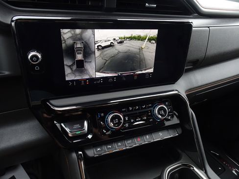 Used 2024 GMC Sierra 1500 AT4 image 19