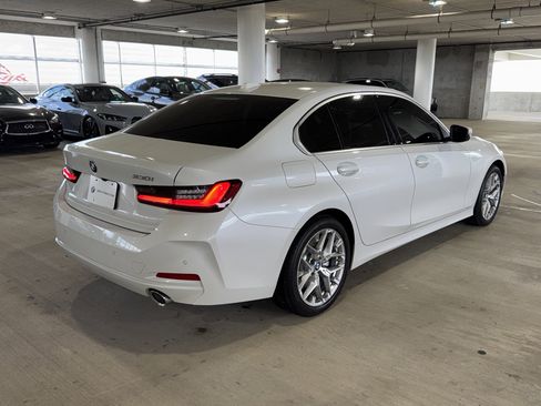 Certified 2025 BMW 330i Sedan w/ Convenience Package image 8