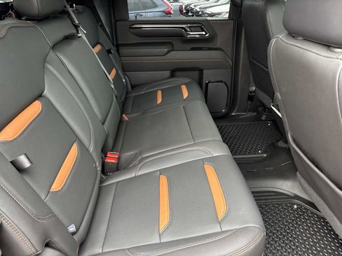 Used 2024 GMC Sierra 2500 AT4 w/ AT4 Premium Plus Package image 33