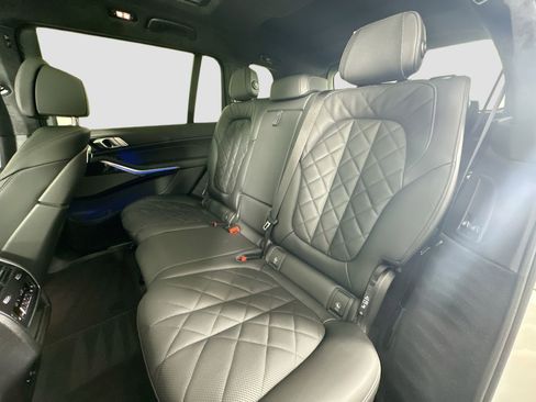 New 2026 BMW X7 xDrive40i w/ M Sport Package image 25
