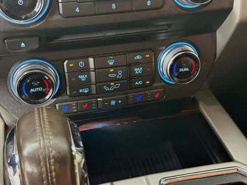 Used 2018 Ford F150 King Ranch w/ Equipment Group 601A Luxury RWD image 16
