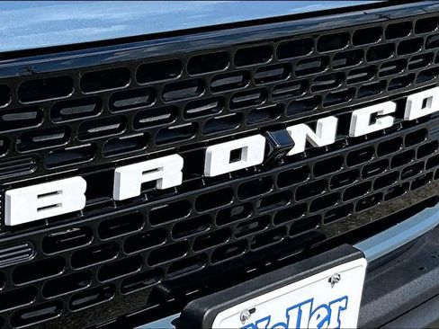 Certified 2025 Ford Bronco Outer Banks AWD/4WD image 28