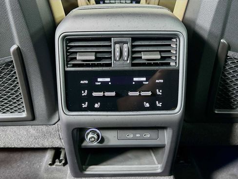 New 2026 Porsche Cayenne AWD/4WD image 25